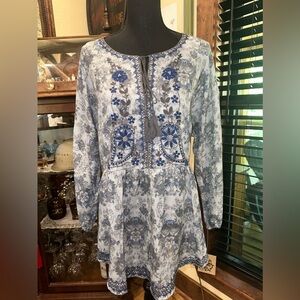 Ivy Jane Bohemian Tunic Top Blue White Embroidery Small